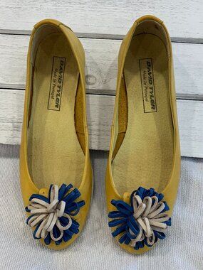 David Tyler Soft Yellow Leather Ballet Flats with Blue & White Pom-Poms EU 37